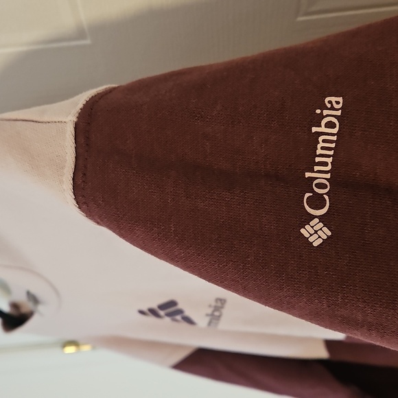 Womens Columbia Sweatshirt Medium purple pull over cotton - Picture 2 of 5